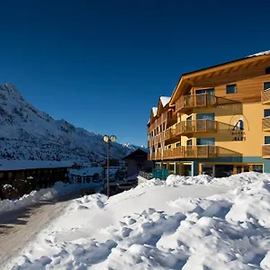 Delle Alpi 4*, Tonalepass Italien